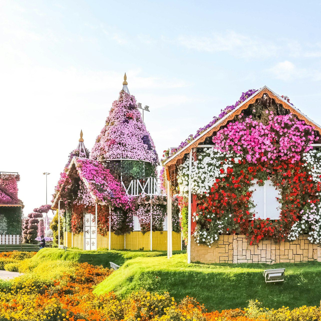 Miracle Garden & Butterfly Garden: Guided Tour and Transportation from Dubai