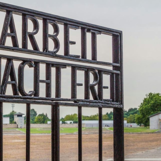 Sachsenhausen Concentration Camp Memorial: Guided Tour + Transport