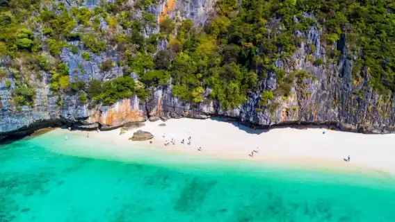 ภูเก็ต เกาะพีพีเล + Ko Mai Phai ทัวร์ 1 วัน ดำน้ำตื้นด้วยเรือยอชต์