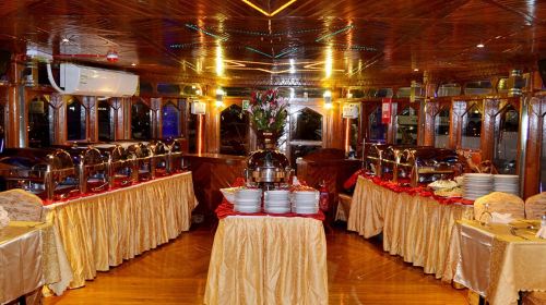 From Dubai Cruise: Creekside Dhow Dinner Cruise Day Tours 5