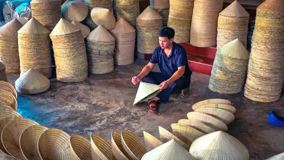 Half Day: Incense Village and Hat Making Village (Morning/Afternoon)