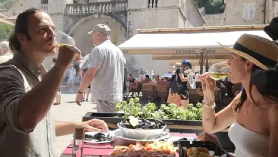 Kotor: Private Walking Tour with Wine and Food Tasting