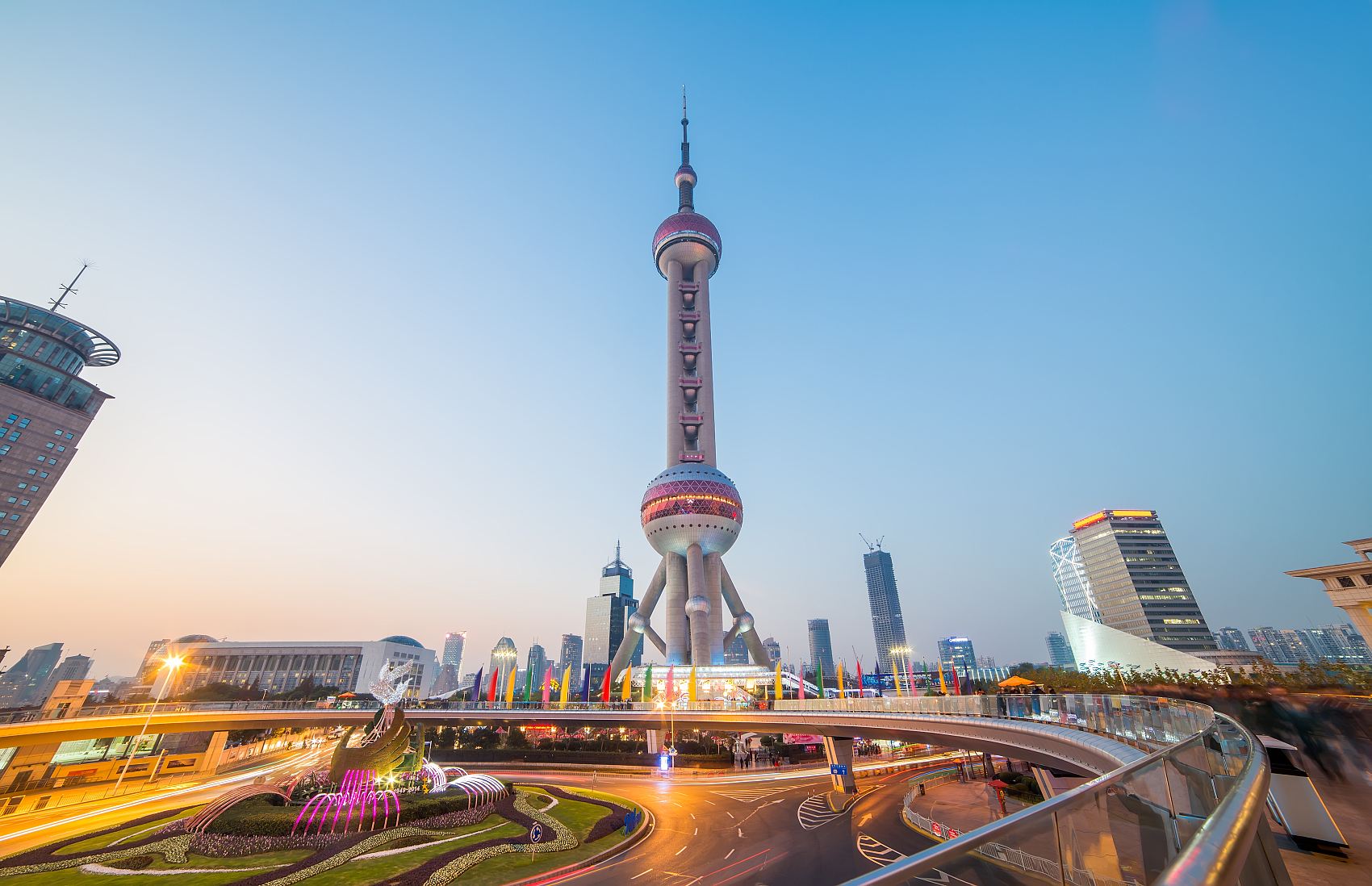 ทัวร์วันคลาสสิกเซี่ยงไฮ้: หอไข่มุกตะวันออก + การล่องเรือแม่น้ำหวงผู่ เลือกเพิ่มบุฟเฟ่ต์อาหารเย็นได้