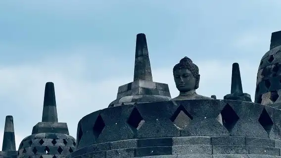 印尼日惹包車婆羅浮屠/普蘭巴南/蒂芒海灘/天坑市區包車團