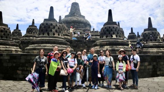 Yogyakarta Private Day Tour - Borobudur and Prambanan Temples