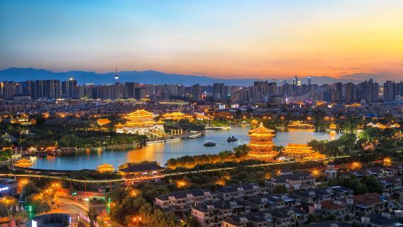guida in inglese per il Museo della storia di Shanxi + Pagoda della Grande Oca Selvatica + andare in bicicletta sulle mura (in taxi/auto a noleggio)