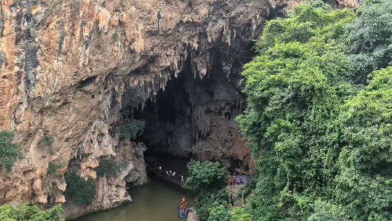 Однодневный тур по Миле (Юньнань) с посещением деревни Кэи, горы Цзиньпин, Дунфэньюнь и винодельни Юньнань с услугами на китайском и английском языках