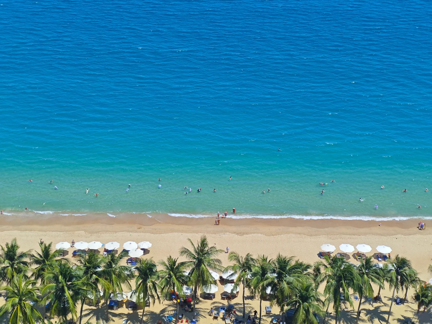 芽莊跳跳灣沙灘一日遊+天堂灣+下午茶+BBQ燒烤+接送+導遊