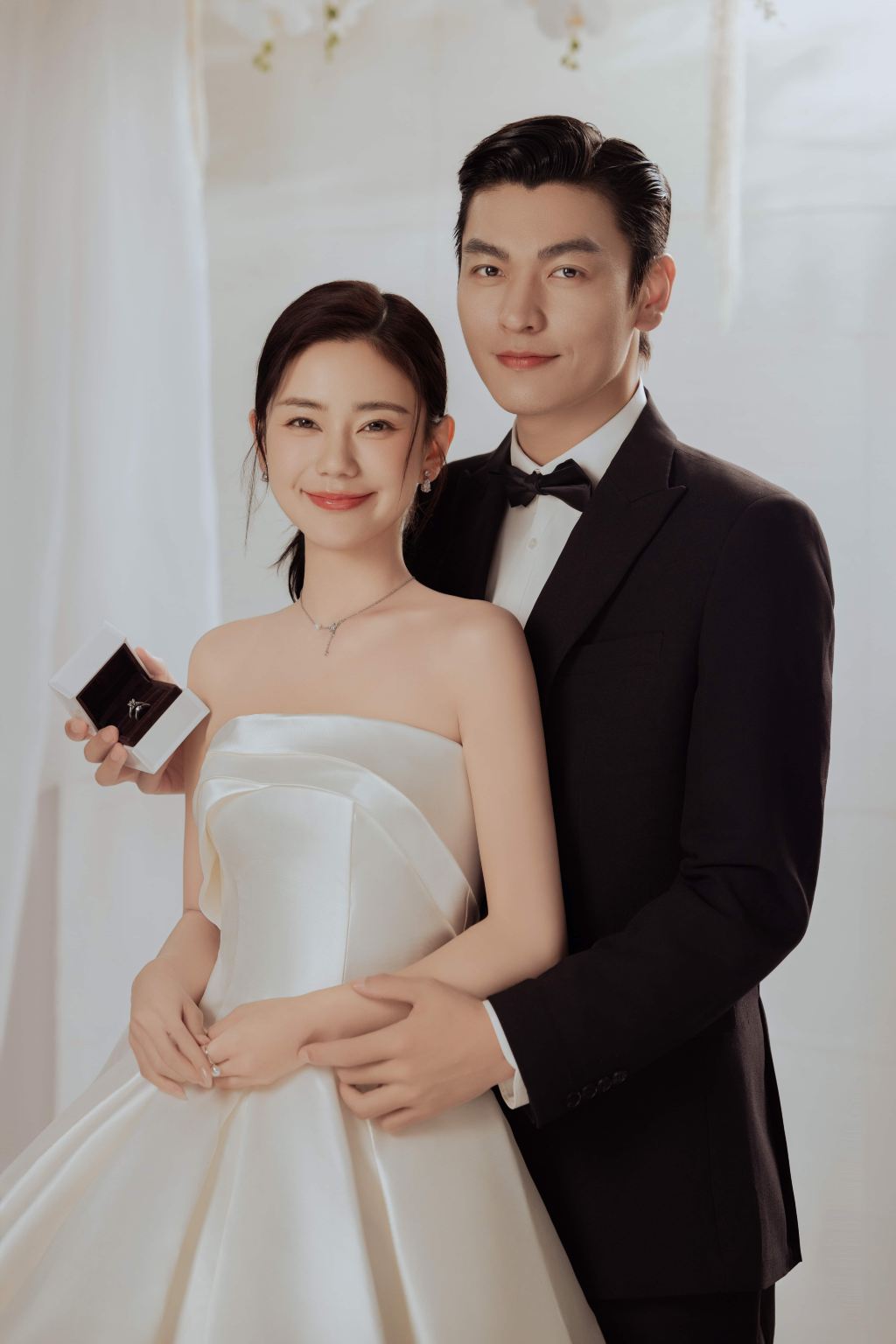 Shenzhen Trip Moments[Driver-guide plus travel photography + wedding aerial photography microfilm + makeup & costumes + itinerary customization + unlimited group size]