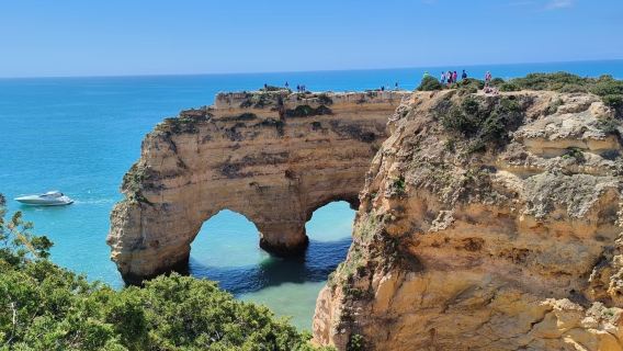 葡萄牙貝納吉爾海洞+海軍海灘+錫爾維什城堡