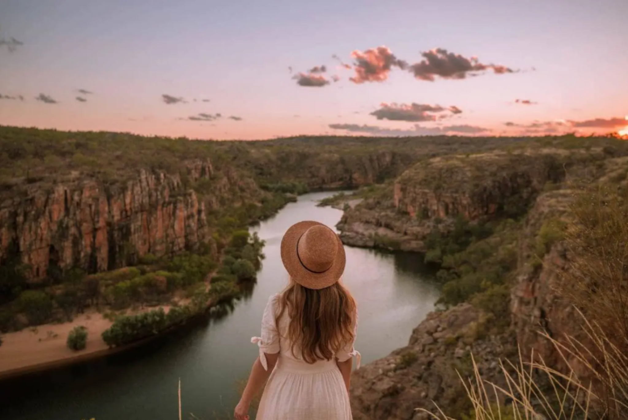 Darwin Round-Trip Litchfield National Park + Waterfalls 1-Day Tour [City Transfer | Lunch Included]