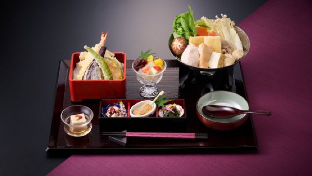 THE SUMO HALL 日乐座 GINZA TOKIO|Ubicado en la exclusiva zona de Ginza en Tokio, disfruta de deliciosa comida mientras presencias el sumo con luchadores profesionales