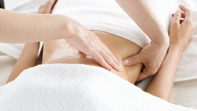 Massaggio a domicilio in Thailandia----SPA con oli essenziali aromatici