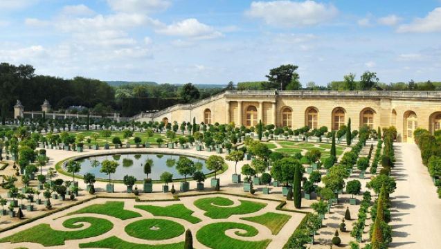 Sewaan peribadi Paris pergi-balik: Istana Versailles + Taman + Istana Trianon [Pemandu Berbahasa Cina] tidak termasuk tiket masuk
