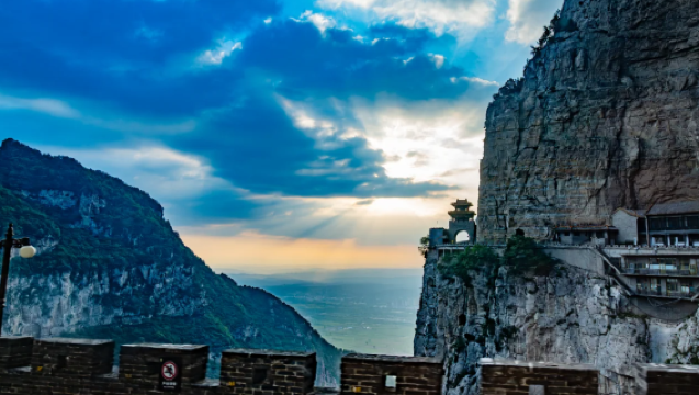 Servicio de coche privado con conductor: Excursión de un día al monte Mianshan en Jiexiu, Shanxi