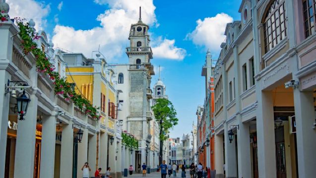 Guangzhou til Zhongshan: En fordybende tur i en filmby og historiske arkadebygninger