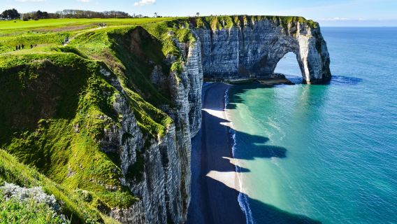 De Paris: Passeio de um dia para os penhascos de Étretat e o porto de Honfleur