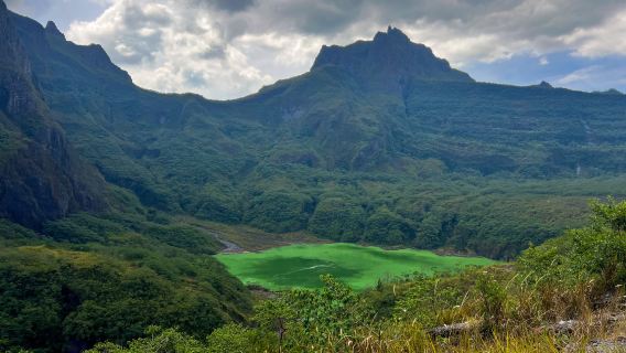 Mount Kelud Full-Day Private Trekking Tour