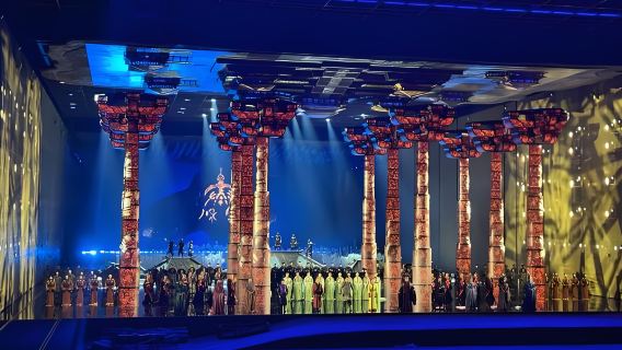 ซีอาน กำแพงเมือง + การแสดง "ราชวงศ์ฉินอันยิ่งใหญ่" ทัวร์วัน: ตั๋วเข้า + การเดินทางด้วยรถส่วนตัว