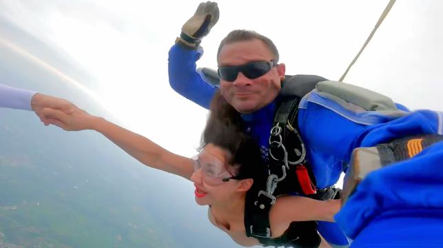 蘇州雙山島跳傘飛行營地旅拍【江蘇蘇州無錫3000-4000米江景跳傘高空雙人跳傘旅遊】