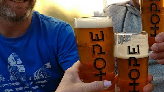 เส้นทางท่องเที่ยวชายฝั่งดับลิน ที่เต็มไปด้วยเบียร์คราฟต์และอาหารทะเล: ทัวร์พร้อมไกด์