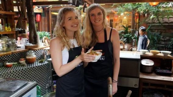 Traversez les ruelles du marché local et participez à une authentique expérience culinaire du Sichuan - Chengdu - Eatwith, moments de partage