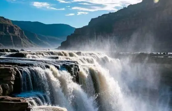 山西黃河壺口瀑布旅遊區+山西王家大院一日遊【太原出發-精講】