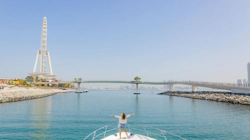 1-hour luxury yacht cruise in Dubai Marina 4