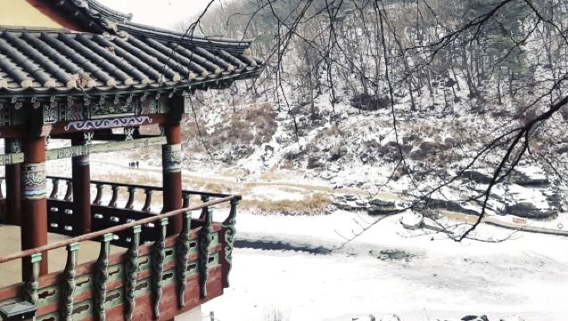 Historical footprints and riverside scenery | 1-day tour to explore the Second Tunnel & Goseokjeong Pavilion