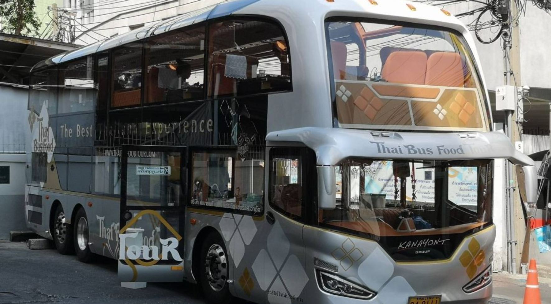 กรุงเทพฯ Thai Bus Food Tour รถบัสสองชั้นท่องเที่ยวชิมอาหารไทย