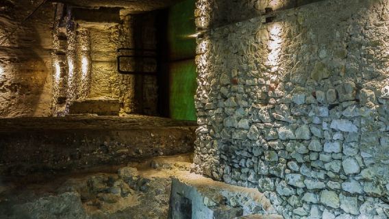 Cracovia: Castillo de Wawel, Catedral, metro de Rynek y almuerzo