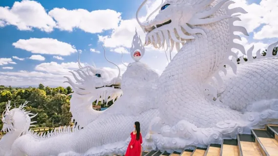 Chiang Rai: Excursion White, Blue,Red Temples & Lalitta Café