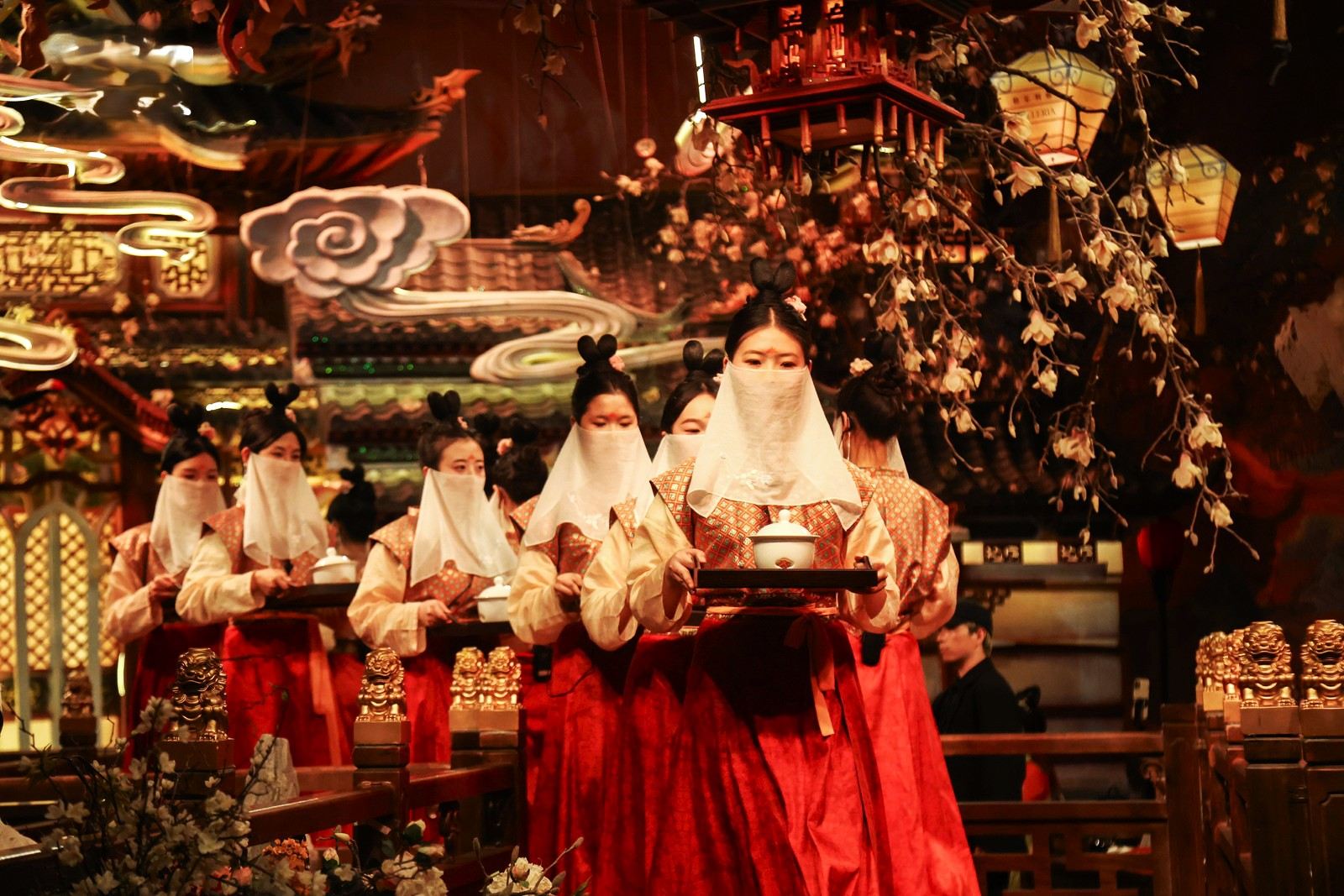 Tang Dynasty Immersive Palace Feast|Shanghai Flagship Store (Traditional Music and Dance Performance + Royal Visual and Culinary Feast + Optional Costume/Makeup Experience)