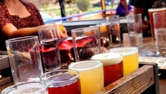 Calgary: Guided Street Art Tour + Craft Beer Tasting