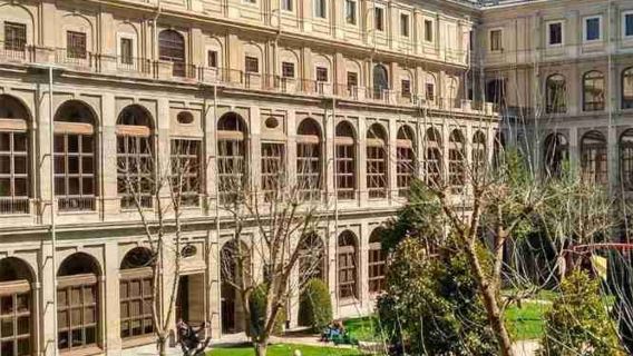 西班牙馬德里皇宮館+索菲亞王后藝術博物館+太陽門廣場一日遊