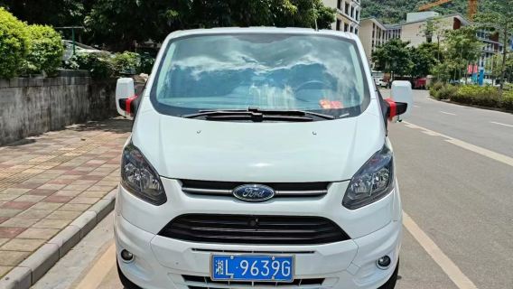 Private Transfer from Fenghuang to Guilin and stops at Longji Terraces