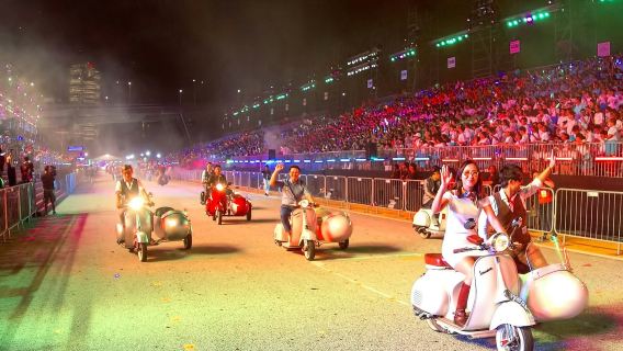 Vespa Night Tour of Singapore