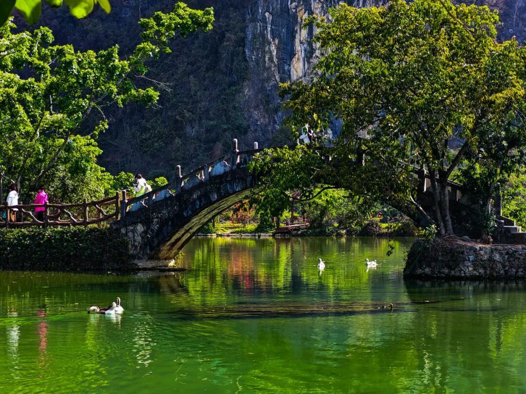 Jingxi Day Tour: E Quan Scenic Spot + Tongling Grand Canyon + Jiuzhou Ancient Town (Private Charter 