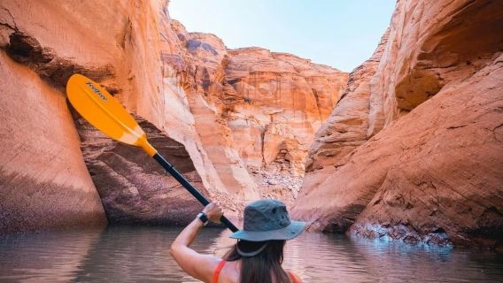 美國鳳凰城來回羚羊谷-馬蹄灣-鮑威爾湖-12H包車精選