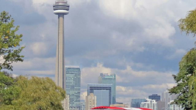 โตรอนโต: ทัวร์ล่องเรือชมท่าเรือและหมู่เกาะพร้อมเครื่องดื่ม