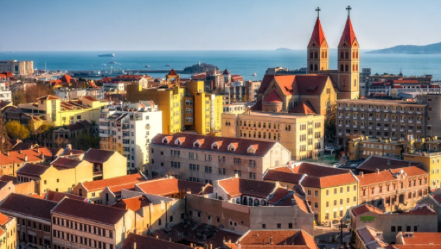 Qingdao: Qingdao Underwater World + Badaguan + Zhanqiao Park | Multilingual (Chinese, English, Japanese, Korean) | Customize Private Charter