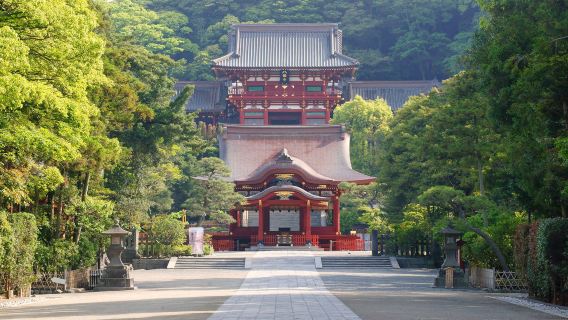 Lawatan Sehari Kuil Tsurugaoka Hachimangu Kamakura + Kuil Ryukoji + Taman Pantai Inamuragasaki