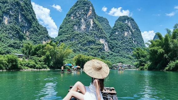 Lawatan Sehari ke Yangshuo + Arung Jeram Rakit Buluh Sungai Yulong + Sungai Li + Gambaran Pemandangan Seribu Batu [Kumpulan Kecil 6 Orang/Lawatan Peribadi]
