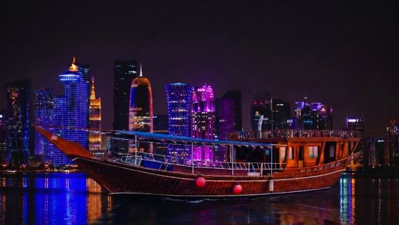 Doha: Tour privado de escala y conexión por la ciudad con crucero en barco dhow