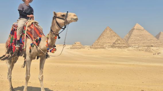 Chuyến tham quan riêng đến Kim tự tháp với hoạt động vào bên trong kim tự tháp và cưỡi lạc đà trong 30 phút