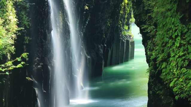 Однодневный тур к источнику Сиракава, ущелью Такатихо и святилищу Аманоивато (группа от 1 человека)|Фукуока