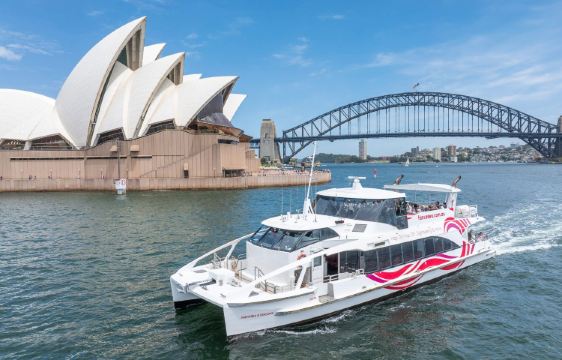 1-Hour Sightseeing Cruise Ticket for Sydney Harbor, Australia [Departing from Circular Quay]