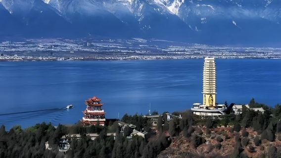 Dali: Dali Ancient City + Erhai Lake + Three Pagodas of Chongsheng Temple + Xizhou Ancient Town. Attractions are adjustable and customizable.