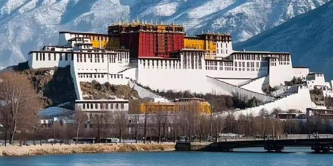 拉薩酒店, 布達拉宮