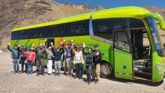 Bus de Puno a Cusco : Tourist Bus Ruta del Sol Puno Cusco